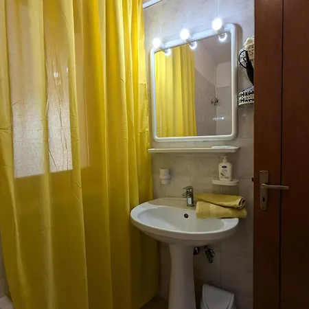 Albatro Mare * Марина-ди-Манкаверса