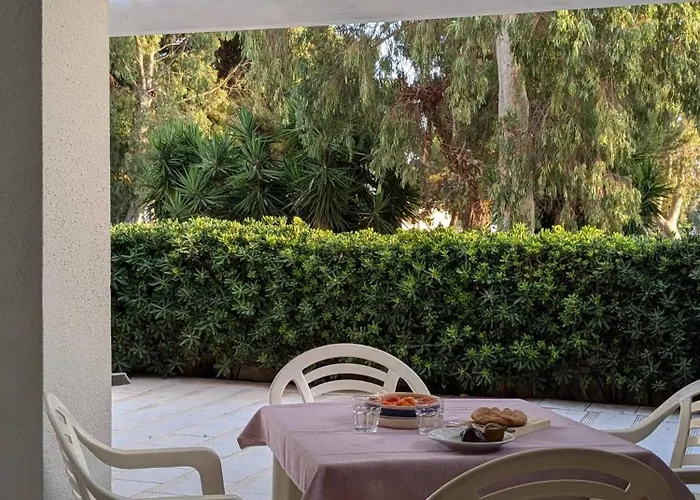 公寓 Albatro Mare 玛丽娜迪曼卡维萨